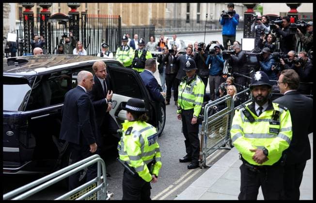 06 06 2023. London, United Kingdom. Prince Harry arriving at the High Court in London. Prince Harry, Duke of Sussex arrives at the High Court in central London, where he is due to give evidence in his trial against Mirror Group Newspapers (MGN). Copyright: xAndrewxParsonsx xParsonsxMediax PAR-8371-0048