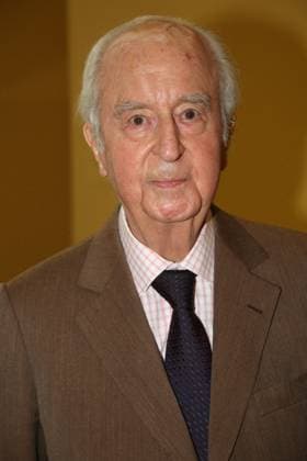 Augustin Rouart - The Heritage Of Painting Exhibition Preview - Paris Edouard Balladur attend the Augustin Rouart - La Peinture en HÃ ritage The Heritage of Painting Exhibition preview at Petit Palais on May 30, 2021 in Paris, France. Photo by Jerome Domine ABACAPRESS.COM Paris France  Copyright: xDominexJerome ABACAx 767374_046 DominexJerome ABACAx 767374_046