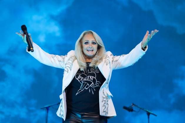 24 6 2023 British rock and pop singer Bonnie Tyler on stage at the 40 edition of Donauinselfest in Vienna 3L5A4924