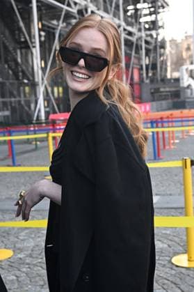 PFW Stella McCartney Outside Arrivals JR Abigail Cowen attending the Stella McCartney show during PFW Womenswear Fall Winter 22 23 in Paris, France on March 7, 2022. Photo by Julien Reynaud APS-Medias ABACAPRESS.COM Paris France  Copyright: xReynaudxJulien APS-Medias ABACAx 801292_003 ReynaudxJulien APS-Medias ABACAx 801292_003