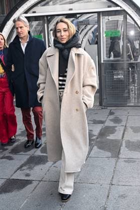 PFW Stella McCartney Outside Arrivals JR Alexandra Golovanoff attending the Stella McCartney show during PFW Womenswear Fall Winter 22 23 in Paris, France on March 7, 2022. Photo by Julien Reynaud APS-Medias ABACAPRESS.COM Paris France Copyright: xReynaudxJulien APS-Medias ABACAx 801292_016 ReynaudxJulien APS-Medias ABACAx 801292_016