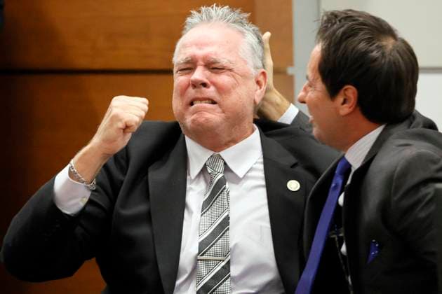 News Themen der Woche KW26 Bilder des Jahres 2023, News 06 Juni News Bilder des Tages US Officer Not Guilty Over Parkland School Shooting Response - Fort Lauderdale NO FILM, NO VIDEO, NO TV, NO DOCUMENTARY - Former Marjory Stoneman Douglas High School School Resource Officer Scot Peterson reacts as he is found not guilty on all charges at the Broward County Courthouse on Thursday, June 29, 2023, in Fort Lauderdale, FL, USA. Scot Peterson stayed outside during the attack at Marjory Stoneman Douglas High School in Parkland, near Miami. Mr Peterson, the school s resource officer, was found not guilty of 11 charges including felony child neglect, culpable negligence and perjury. The attack, among the deadliest at a US school, saw 17 killed and 17 injured. Photo by Amy Beth Bennett South Florida Sun Sentinel TNS ABACAPRESS.COM Ft Copyright: xSouthxFloridaxSunxSentinel TNS ABACAx 858961_001 SouthxFloridaxSunxSentinel TNS ABACAx 858961_001