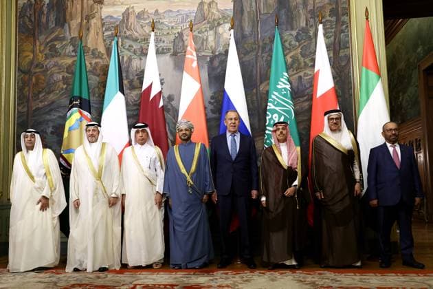 Bilder des Jahres 2023, News 07 Juli News Themen der Woche KW28 RUSSIA, MOSCOW - JULY 10, 2023: GCC (Gulf Cooperation Council) Secretary-General Jasem Mohamed AlBudaiwi, Foreign Ministers Salem Abdullah Al-Jaber Al-Sabah of Kuwait, Soltan bin Saad Al-Muraihi of Qatar, Sayyid Badr bin Hamad bin Hamood Albusaidi of Oman, Sergei Lavrov of Russia, Faisal bin Farhan bin Abdullah Al Saud of Saudi Arabia, Abdullatif bin Rashid Al Zayani of Bahrain, and Khalifa Shaheen Al Marar (L-R), UAE State Minister of Foreign Affairs, pose during the 6th Ministerial Round of the Russia-GCC Strategic Dialogue at the Reception House on Spiridonovka Street. Artyom Geodakyan TASS 60374489
