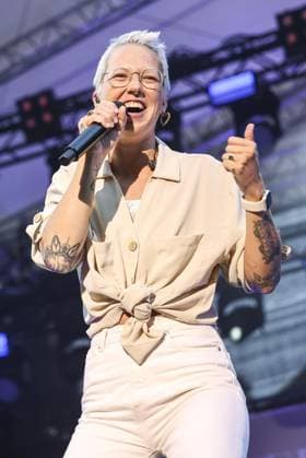 <p>Stefanie Heinzmann tritt mit ihrer Band am Freitag, den 21.07.2023 beim DIN-Fantastival im Burgtheater auf. Deutschland NRW Dinslaken Copyright: ErwinxPottgiesser