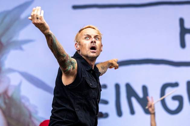 Ingo Knollmann from the Donots live on the cathedral square Erfurt, 19 08 2023 Foto:xM.xKremerx xFuturexImage
