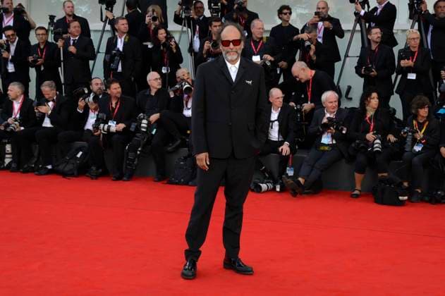 Luca Guadagnino at the premiere of the feature film L ordine del tempo The Order of Time at the Biennale di Venezia 2023 80 Venice International Film Festival at Palazzo del Cinema Venice, 30 08 2023. Foto:xA.xM.xTinghinox xFuturexImagex venice_opening_3973