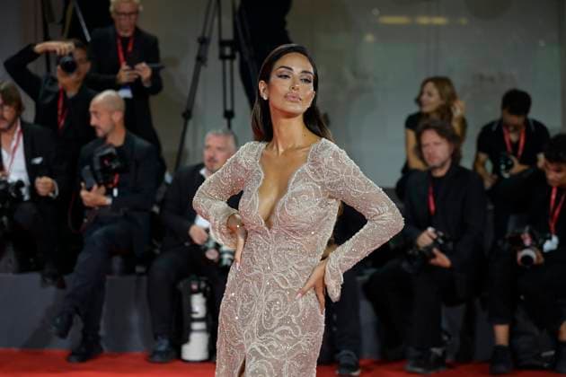 September 4, 2023, Venice Lido, Italy: Rosa Perrotta attends the red carpet of the movie Coupe de chance at 80 Venice Film festival at Palazzo del cinema. Venice Lido Italy - ZUMAs197 20230904_aaa_s197_349 Copyright: xMarioxCartellix