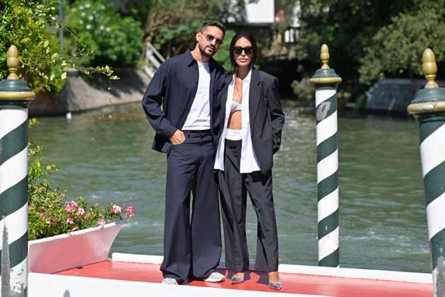 September 5, 2023, Venice Lido, Italy: Pietro Tartaglione (l) and Rosa Perrotta (r) arrive at the dock of the Hotel Excelsior on the Lido. Venice Lido Italy - ZUMAs197 20230905_aaa_s197_415 Copyright: xMarioxCartellix