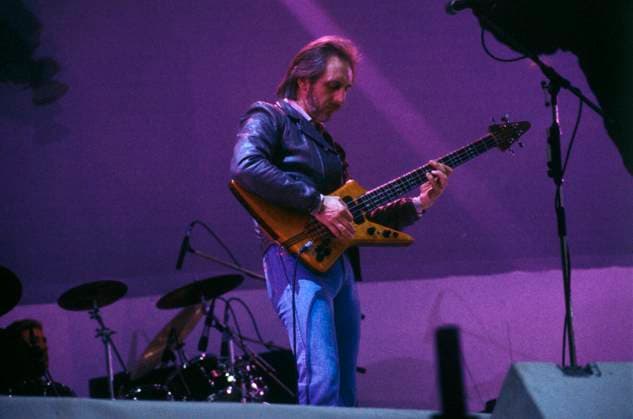 LIVE AID - John Entwhistle of the British pop group The Who performing at the charity concert Live Aid - 13th July, Wembley Stadium. Date: 13.07.1985., Credit:Photoshot Avalon United Kingdom, London  Copyright: xPhotoshotx xAvalonx 0506570404