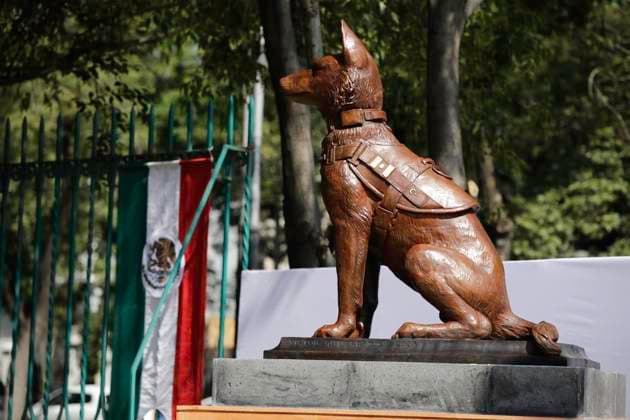 September 22, 2023, Mexico City, Mexico City, Mexico: Unveiling of the monument in honour of Proteo and the Binomios CanoÂ³filos del Ejercito Mexicano Mexico City Mexico - ZUMAs310 20230922_zip_s310_007 Copyright: xLuisxExSalgadox