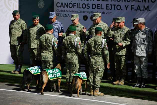 September 22, 2023, Mexico City, Mexico City, Mexico: Presentation of awards to the Mexican Army s Canine Dogs Mexico City Mexico - ZUMAs310 20230922_zip_s310_012 Copyright: xLuisxExSalgadox