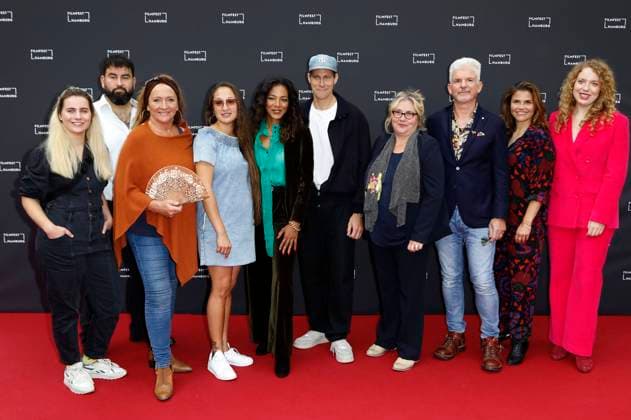 Guests, Jose Barros Moncada, Lo Rivera, Yasmin Knoch, Marc Hosemann, Bettina Stucky, Heinz Strunk, Katharina Wackernagel and Julia Jendroßek at the premiere of the Amazon Prime Video series Last Exit Schinkenstraße at the 31 Filmfest Hamburg 2023 at the Cinemaxx Dammtor Hamburg, 02 10 2023 Foto:xC.xTamckex xFuturexImagex schinkenstrasse_3001