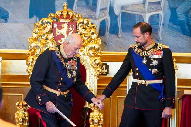 Apning av det 168. Storting Oslo 20231003. Kong Harald og kronprins Haakon under den hoytidelige apningen av det 168. pa Stortinget. Foto: Terje Pedersen NTB Oslo Norge 1Do_865kLns EDITORIAL USE ONLY Ref:1Do_865kLns.jpg  Copyright: xTerjexPedersenx xNTBx