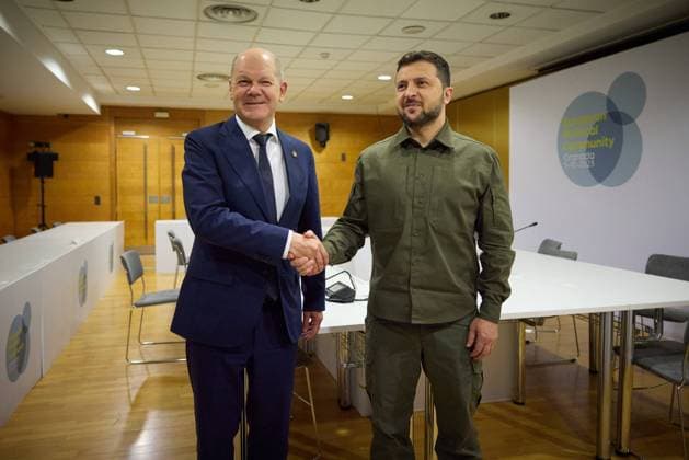 President Volodymyr Selenskyj at the Europe Summit in Granada on 05 10 2023 EU Summit with German Chancellor Olaf SCHOLZ President visits Spain to participate in the 3rd European Political Community Summit Photo The Presidential