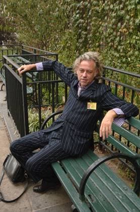 BOB GELDOF 2005 UNITED NATIONS WORLD SUMMIT BOB GELDOF OUTSIDE THE UNITED NATIONS BUILDING DURING THE FIRST DAY OF THE 2005 UNITED NATIONS WORLD SUMMIT. NEW YORK CITY. 14 SEPTEMBER 2005. PICTURES DENNIS VAN TINE, Credit:Avalon  Copyright: xAvalonx 0516842665