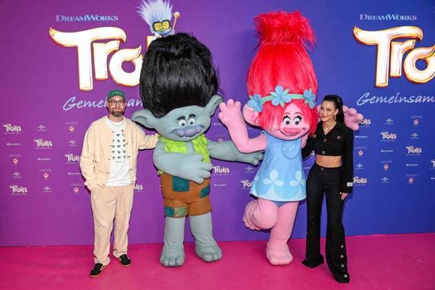 Premiere of the feature film Trolls Together Strong on 08 10 2023 at the Cinedom in Cologne Mark Foster, left and Lena Meyer Landrut, right on the red carpet at the premiere of the feature film Trolls Together Strong on 08 10 2023 at the Cinedom in Cologne xJFx