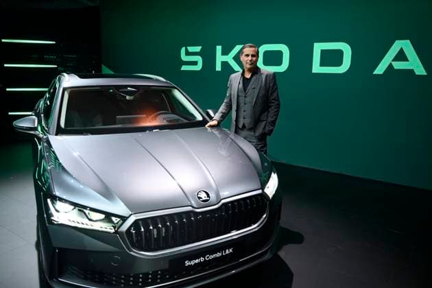 The fourth generation of the Skoda Superb model will start production at the Volkswagen plant in Bratislava, together with the Passat, before the end of this year, Skoda Auto representatives said at the world premiere of the model in Dolni Brezany, Czech Republic, November 2, 2023. The completely new interior is even more ergonomic and features an exemplary amount of sustainable materials, said board chairman Klaus Zellmer (pictured). (CTKxPhoto OndrejxDeml) CTKPhotoP2023110209552  CTKPhotoP2023110209552
