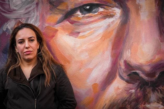 Bilder des Jahres 2023, News 11 November News Themen der Woche KW45 News Bilder des Tages November 10, 2023, SCAMPIA (NAPLES, ITALY: Stella Moris, moglie del giornalista australiano fondatore di Wiki Leaks Julian Assange, inaugura a Scampia un murales realizzato da Trisha Palma, Napoli, 10 Novembre 2023. ANSA CESARE ABBATE..Stella Moris, wife of the Australian journalist founder of Wiki Leaks Julian Assange, inaugurates a mural created by Trisha Palma in Scampia, Naples, 10 November 2023. ANSA CESARE ABBATE SCAMPIA (NAPLES) ITALY - ZUMAa110 20231110_zaf_a110_001 Copyright: xCesarexAbbatex