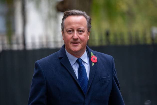News Bilder des Tages November 12, 2023, London, England, United Kingdom: Former UK Prime Minister DAVID CAMERON arrives at Downing Street ahead of Remembrance Sunday ceremony. London United Kingdom - ZUMAs262 20231112_zip_s262_053 Copyright: xTayfunxSalcix