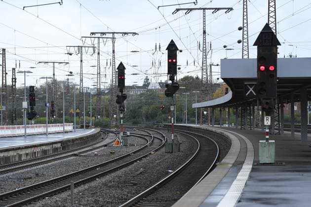 GDL rail strike The GDL has announced a nationwide strike at short notice from Wednesday, 15 11 , 22 xRx