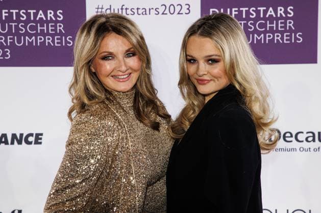 16 11 2023 Düsseldorf Duftstars German Perfume Award 2023 Here Frauke Ludowig with daughter Nele Düsseldorf Rheinterassen North Rhine-Westphalia Germany