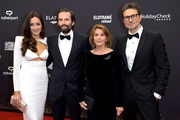 Kara Hecker, Quirin Berg, Senta Berger and Simon Verhoeven at the 75 Bambi Awards 2023 in the Bavaria Filmstadt Munich, 16 11 2023 Foto:xF.xKernx xFuturexImagex bambi_3407