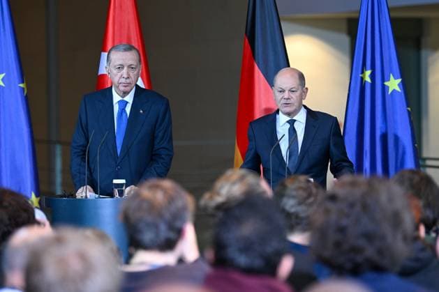 Berlin, Germany 17 November 2023 Visit of the President of Turkey to Berlin 17 11 2023 In the picture from left Recep Tayyip Erdogan, President of the Republic of Turkey, Federal Chancellor Olaf Scholz SPD Copyright: xFotostandx xReuhlx