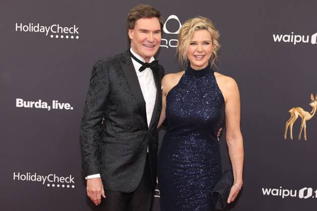 BAMBI Awards 2023 in Munich Veronica Ferres with her husband Carsten Maschmeyer on the red carpet of the Bambi 2023 ceremony on 16 11 2023 at the Bavaria Filmstudios Munich Bavaria, Germany