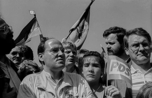 First May GDR, Berlin, 30 04 1990, 1 May 1990, rally at the Reichstag, Gregor Gysi, comrades, Â