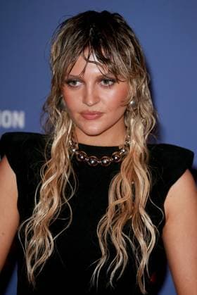 December 3, 2023, London, United Kingdom: Lara Peake attends The 26th British Independent Film Awards at Old Billingsgate in London, England. London United Kingdom - ZUMAs197 20231203_aaa_s197_320 Copyright: xFredxDuvalx