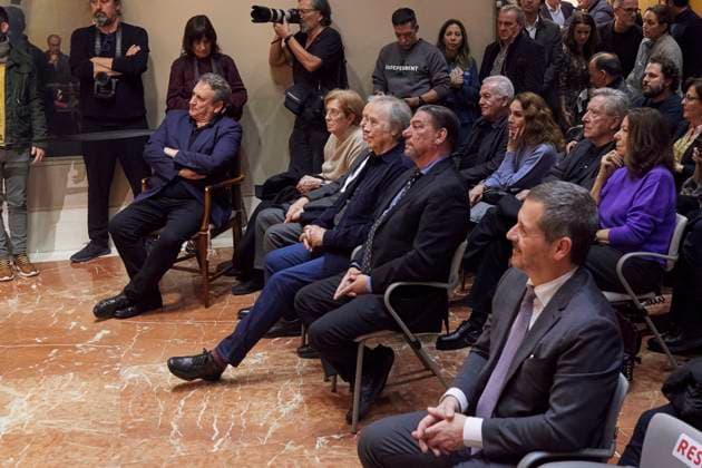 December 12, 2023, Madrid, Madrid, Spain: Spanish singer JOAN MANUEL SERRAT receives the SGAE s Medal of Honour at SGAE Madrid Spain - ZUMAc260 20231212_zep_c260_039 Copyright: xMikexChicorrox