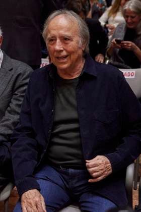 December 12, 2023, Madrid, Madrid, Spain: Spanish singer JOAN MANUEL SERRAT receives the SGAE s Medal of Honour at SGAE Madrid Spain - ZUMAc260 20231212_zep_c260_045 Copyright: xMikexChicorrox