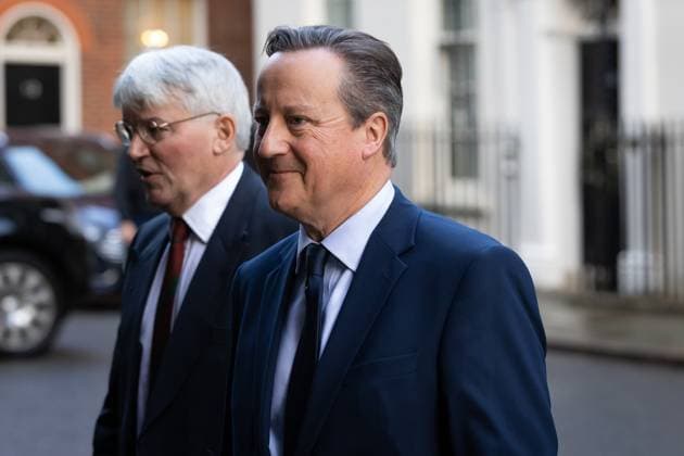 December 12, 2023, London, United Kingdom: Lord David Cameron leaves 10 Downing Street after a cabinet meeting in London. Prime Minister Rishi Sunak is spending time trying to convince fellow Conservative MPs to support his emergency Rwanda Bill legislation ahead of a crucial vote. London United Kingdom - ZUMAs197 20231212_aaa_s197_049 Copyright: xTejasxSandhux