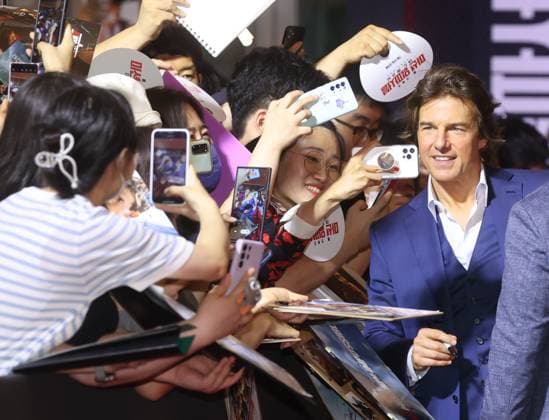 Hollywood star Tom Cruise in Seoul Hollywood star Tom Cruise in Seoul Hollywood star Tom Cruise greets fans during a publicity event in Seoul on June 29, 2023, to promote his latest movie, Mission: Impossible -- Dead Reckoning Part One. The film is set to hit local screens on July 12. (Yonhap) 2023-06-30 17:28:20 < 1980-2023 YONHAPNEWS AGENCY. .> ¼¿ïƯº°½Ã EDITORIAL USE ONLY Copyright: xx PYH2023063003700034400 YonhapxNewsx yonphotos220151