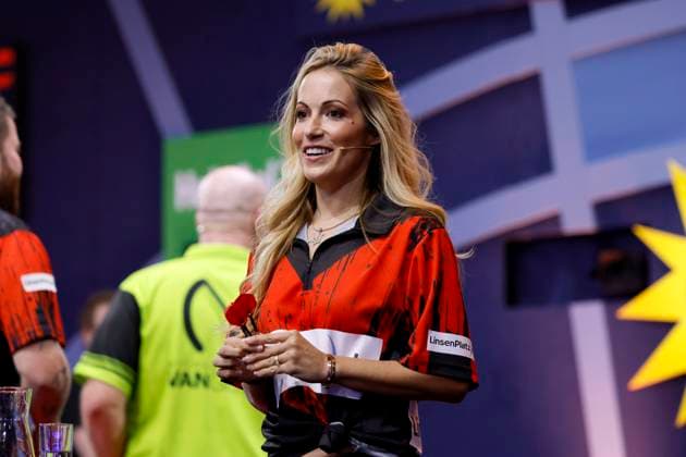Presenter Andrea Kaiser at the Pro7 Celebrity Darts World Championship 2024 broadcast by Joyn at the Maritim Hotel Düsseldorf Düsseldorf, 06 01 2024 NRW Germany Copyright: xChristophxHardtx