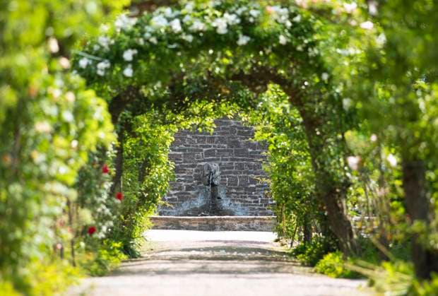 Gargoyle Bear on End one Pleasure walk, Sofiero Palace Gardens, Helsingborg, Province Skane län, Sweden, Europe Copyright: imageBROKER MartinaxKatz ibxcxb10022544.jpg