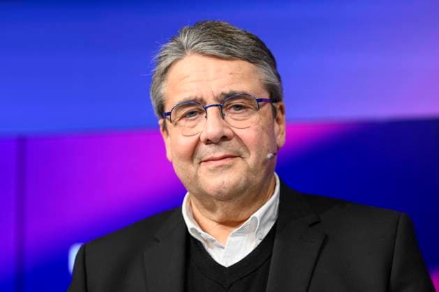 Sigmar Gabriel SPD , former party chairman and former Federal Foreign Minister, maischberger, Polittalk, TV, format, with presenter Sandra Maischberger, topic farmer protests and crises, Das Erste, 09 01 2024, Photo HMB Media Julien Becker Copyright: HMBxMedia JulienxBecker