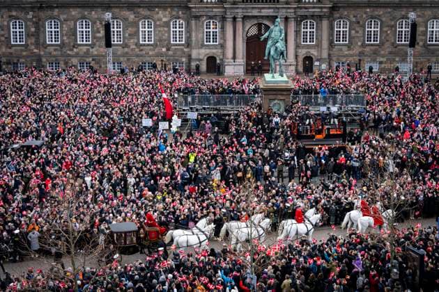 Denmark s Queen Margrethe is escorted by the Guard Hussar Regiment s Mounted Squadron in the gold carriage from Amalienborg Castle to Christiansborg Castle on Sunday, January 14, 2024 On 31 December 2023, the Queen announced that she would abdicate on 14 January and that Crown Prince Frederik would be Denmark s regent from that day , Copenhagen Denmark  Copyright: RitzauxScanpix IdaxMariexOdgaardx spdk20240114-175940-6
