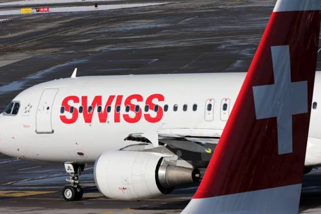 Flight operations at Zurich Kloten Airport with passenger aircraft of the Swiss airline Swiss International Air Lines A passenger aircraft of the Swiss airline Swiss of the type Airbus A320 214 with the registration HB IJL at Zurich Airport