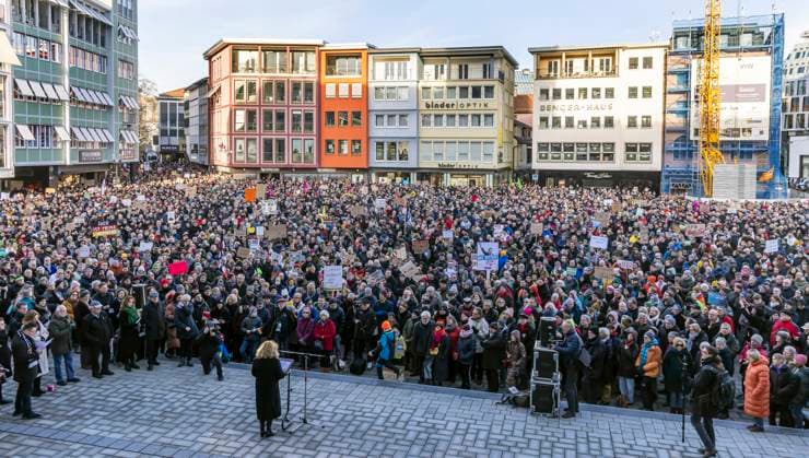 Another major demonstration in Stuttgart against the shift to the right in Germany Barbara Traub, spokeswoman of the board of the Jewish Religious Community of Württemberg during her speech Several thousand people gathered on the market squar