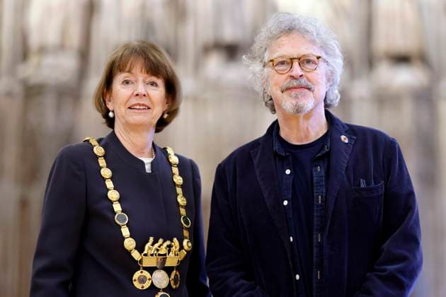 Singer Wolfgang Niedecken and Mayor Henriette Reker (non-party) at his entry in the Golden Book of the City of Cologne in Cologne City Hall, 26 01 2024 NRW Germany Copyright: xChristophxHardtx
