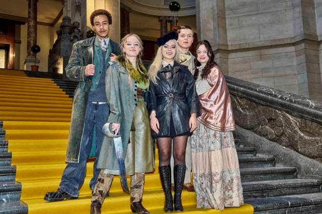Noel Okwanga, Luna Kuse, Holly Geddert, Jonas Kaufmann and Selma Kunze during filming for the movie Hidden University A Pact Against Powerlessness at the New Town Hall in Hanover, 27 01 2024 Foto:xU.xStammx xFuturexImagex hidden_4130