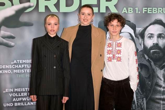 Lea Zoe Voss, Katharina Stark and Luna Jordan at the premiere of the feature film Green Border at the Delphi Filmpalast Berlin, 30 01 2024 Foto:xF.xKernx xFuturexImagex border_4140