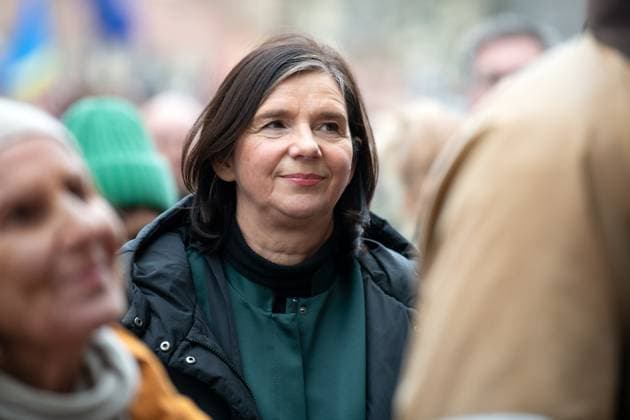 Large demonstration against the right-wing AfD in the city center of Jena in Thuringia The Initiative Weltoffenes Thüringen, associations, sports clubs and parties had called for the demonstration Katrin Göring Eckardt Die Grünen , Vice President of the German Bundestag, at the demonstration, portrait city center Kirchplatz