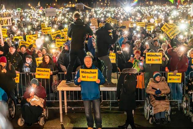 Sea of lights for democracy, rally against racism, anti-Semitism and hate speech, Theresienwiese, Munich, 11 February 2024 Germany, Munich, 11 February 2024, Sea of lights for democracy, rally against racism, anti-Semitism a