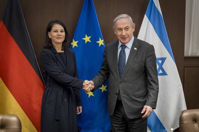 Annalena Baerbock Buendnis 90 Die Gruenen , Federal Foreign Minister, photographed during her visit to Israel Here she meets Israeli Prime Minister Benjamin Netanyahu Photographed on behalf of the Federal Foreign Office Jerusalem Israel Copyright: xThomasxKoehlerx
