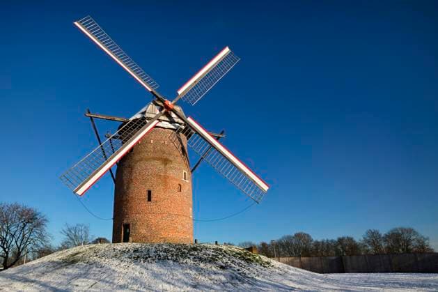 Krefeld Geismuehle at Winter, Germany, North Rhine Westphalia, Krefeld Mill Geismuehle in winter, Germany, North Rhine Westphalia, Krefeld BLWS703876 Copyright: xblickwinkel S.xZiesex