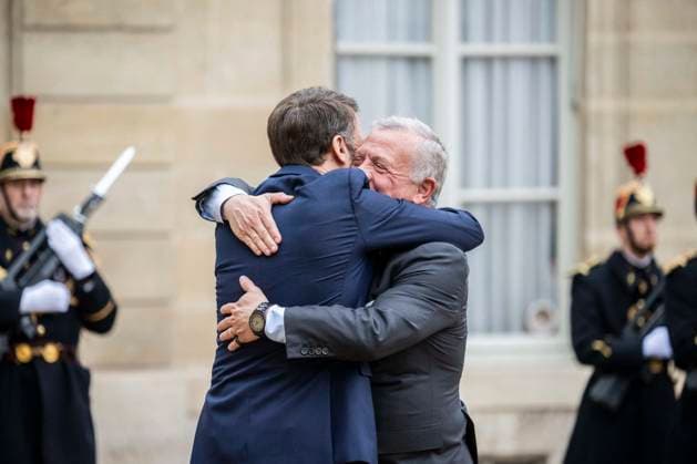 President Macron Welcomes King Abdullah II - Paris French President Emmanuel Macron welcomes King Abdullah II of Jordan before a meeting at the Elysee Palace in Paris, on February 16, 2024. Photo by Eliot Blondet ABACAPRESS.COM Paris France  Copyright: xBlondetxEliot ABACAx