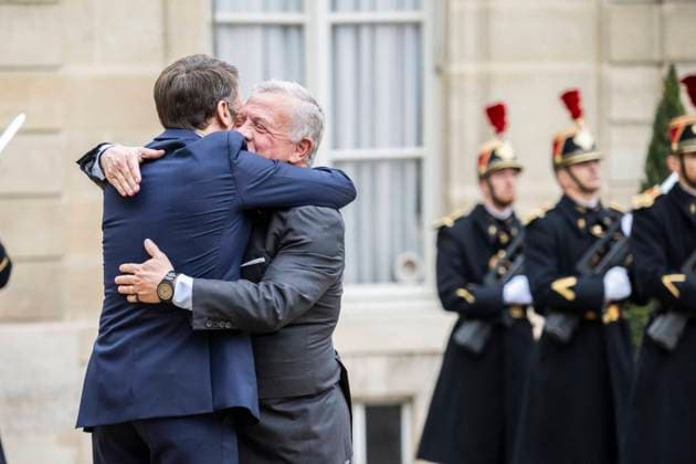 President Macron Welcomes King Abdullah II - Paris French President Emmanuel Macron welcomes King Abdullah II of Jordan before a meeting at the Elysee Palace in Paris, on February 16, 2024. Photo by Eliot Blondet ABACAPRESS.COM Paris France  Copyright: xBlondetxEliot ABACAx