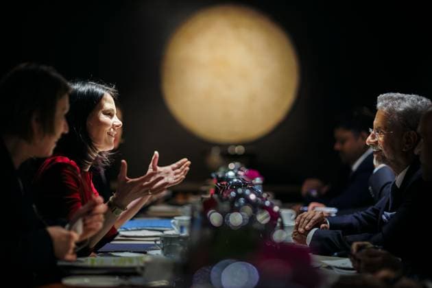 60 Munich Security Conference Annalena Baerbock Buendnis 90 Die Gruenen , Federal Foreign Minister, meets the Foreign Minister of India, Subrahmanyam Jaishankar Munich, 16 02 2024 Photographed on behalf of the Federal Foreign Office Munich Germany Copyright: xThomasxTrutschelx